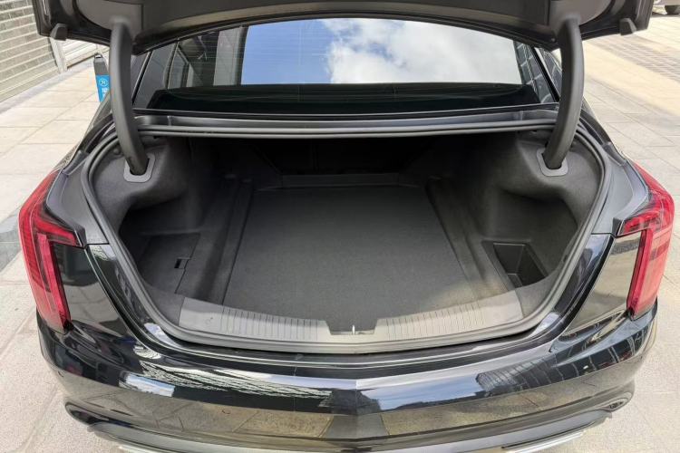 Used Cadillac CT5 2020 28T Luxury Version Trunk