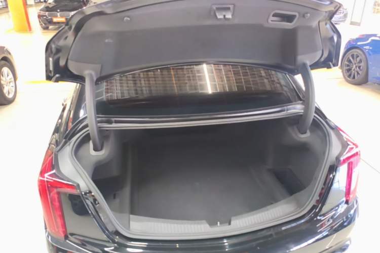 Used Cadillac CT5 2020 Revised Version 28T Luxury Edition Trunk