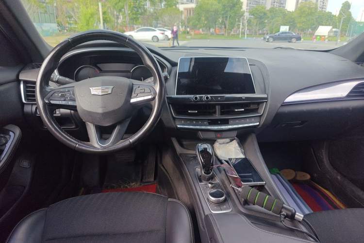 Used Cadillac CT5 2020 28T Tech Edition Center Console