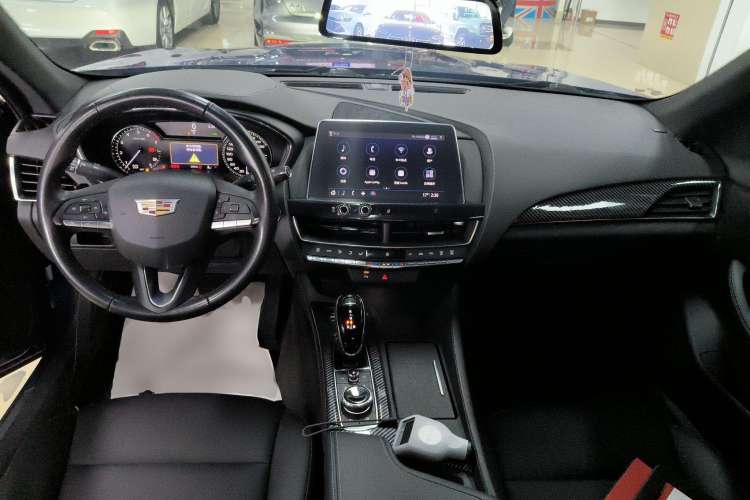 Used Cadillac CT5 2020 28T Fashion Edition Center Console