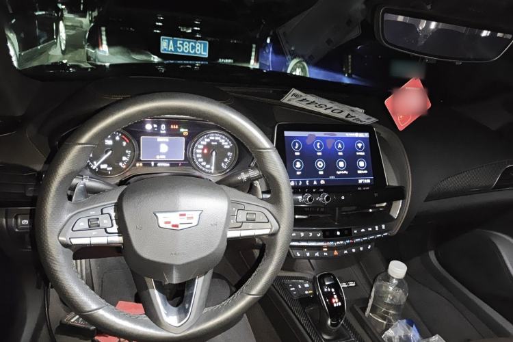 Used Cadillac CT5 2020 Revised 28T Platinum Sport Edition Center Console