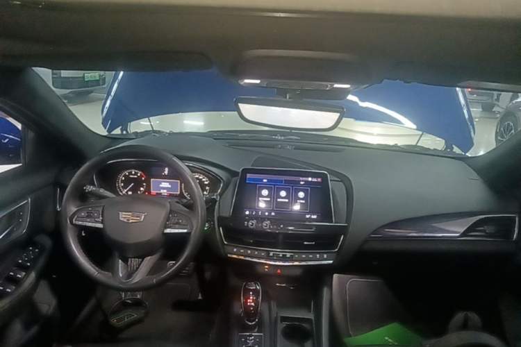Used Cadillac CT5 2020 28T Fashion Edition Center Console