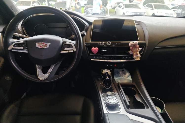 Used Cadillac CT5 2020 28T Luxury Version Center Console