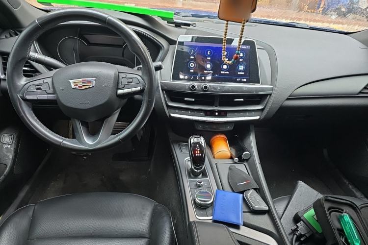 Used Cadillac CT5 2020 Revised Version 28T Luxury Edition Center Console