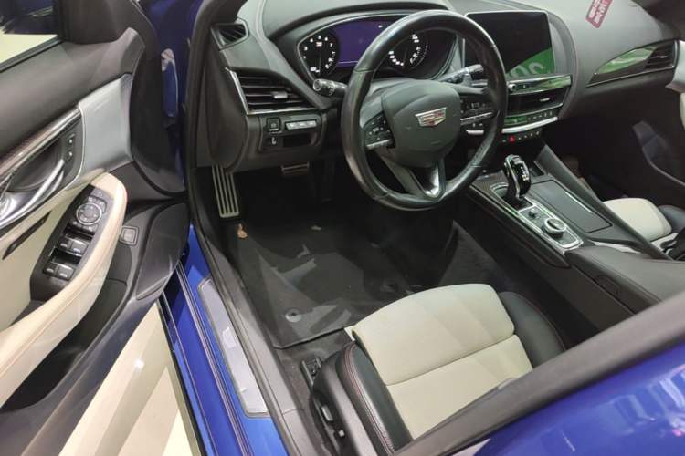 Used Cadillac CT5 2020 28T Platinum Sport Edition Driver Seat