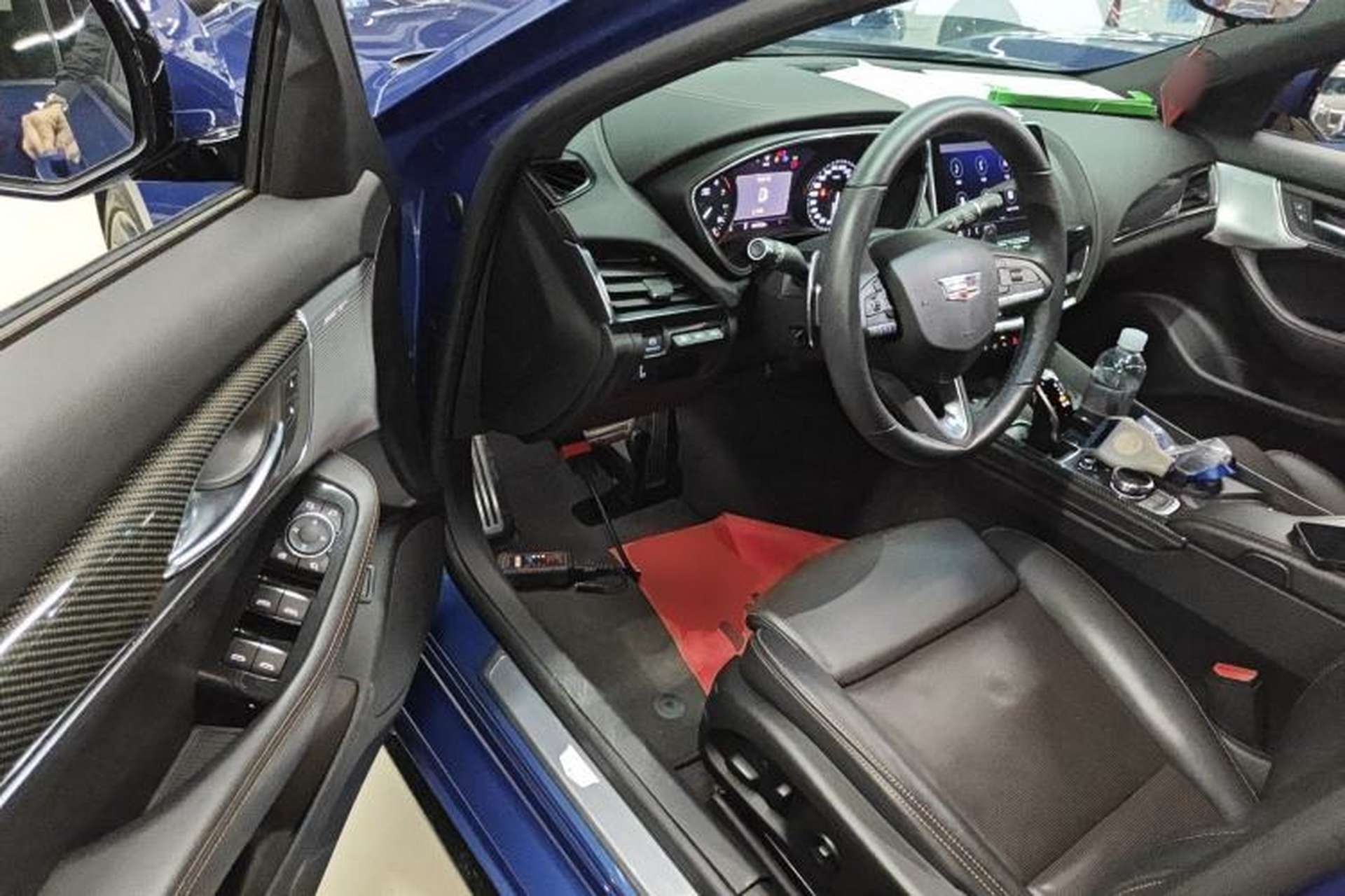 Used Cadillac CT5 2020 Revised 28T Platinum Sport Edition Driver Seat
