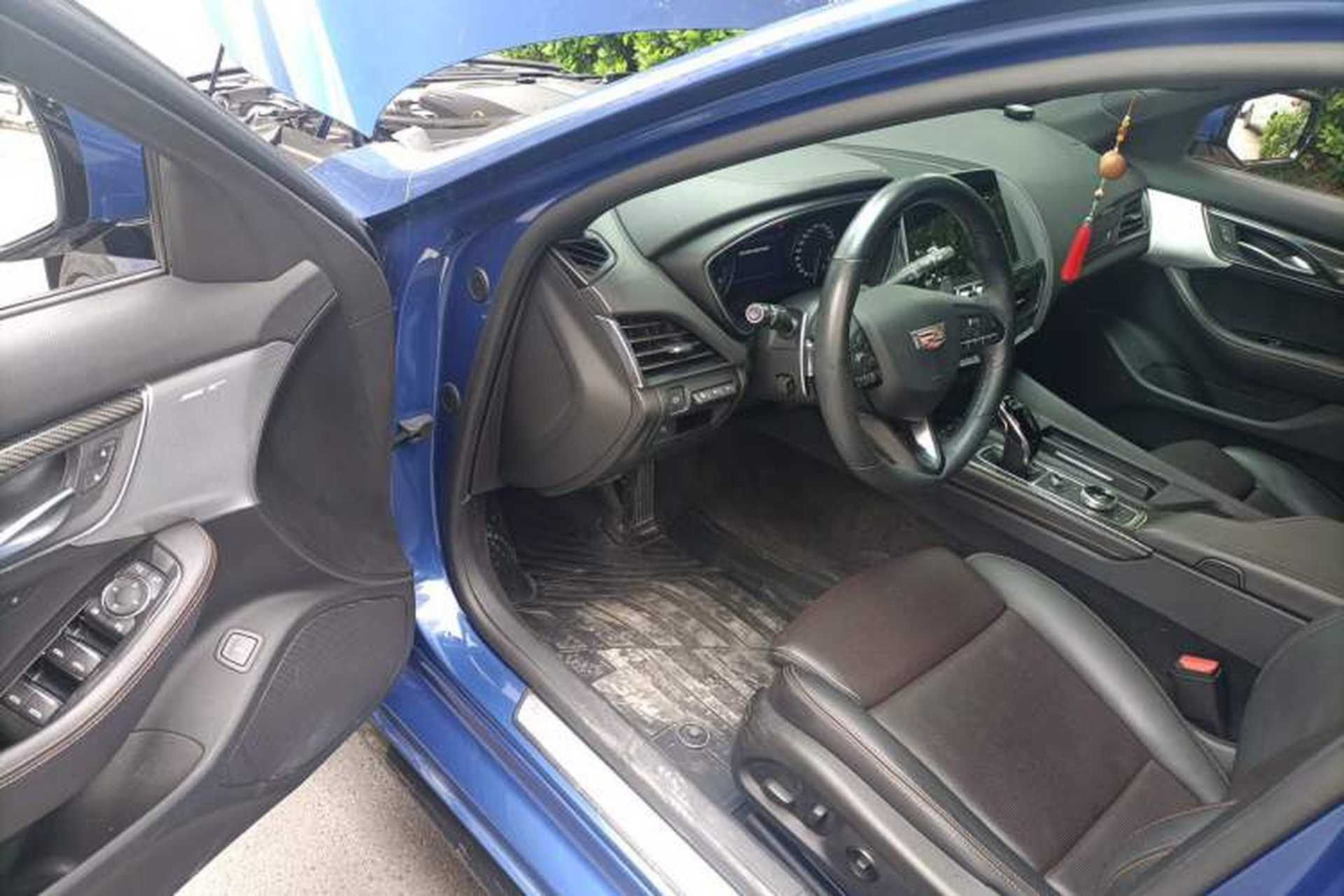 Used Cadillac CT5 2020 Revised 28T Platinum Sport Edition Driver Seat