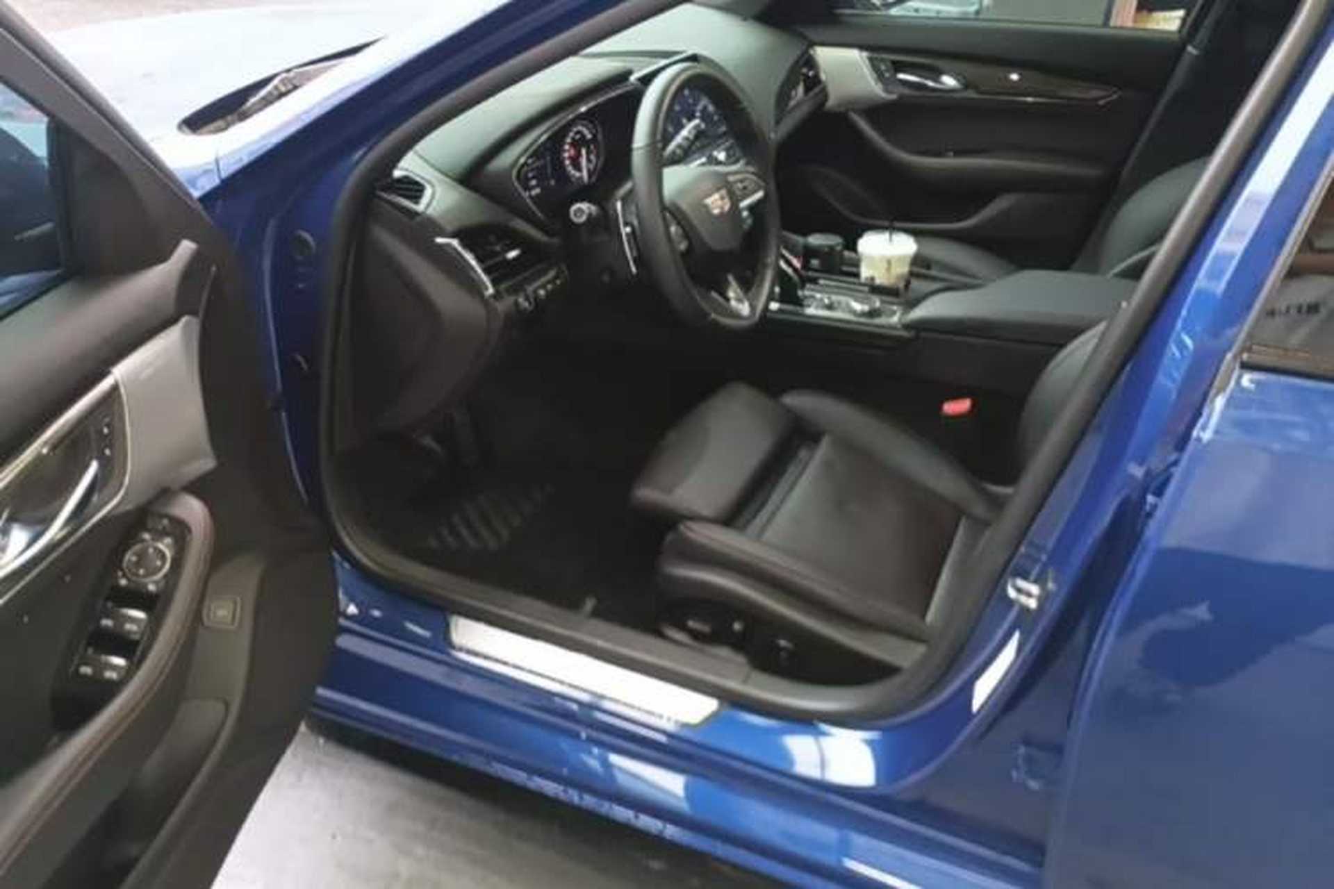Used Cadillac CT5 2020 Revised 28T Platinum Sport Edition Driver Seat