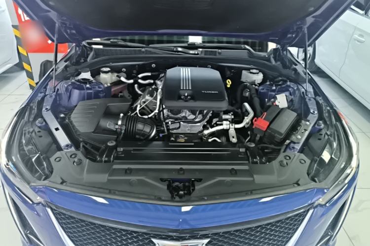 Used Cadillac CT5 2020 28T Platinum Sport Edition Engine Bay