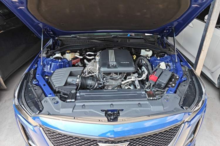 Used Cadillac CT5 2020 28T Platinum Sport Edition Engine Bay
