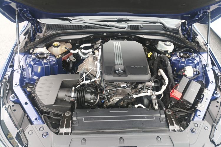 Used Cadillac CT5 2020 28T Platinum Sport Edition Engine Bay