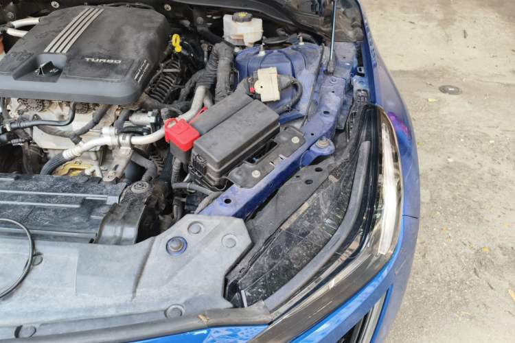 Used Cadillac CT5 2020 28T Leading Sport Model Engine Bay Left