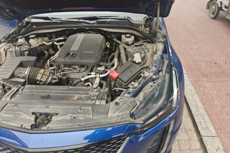 Used Cadillac CT5 2020 28T Tech Edition Engine Bay Left