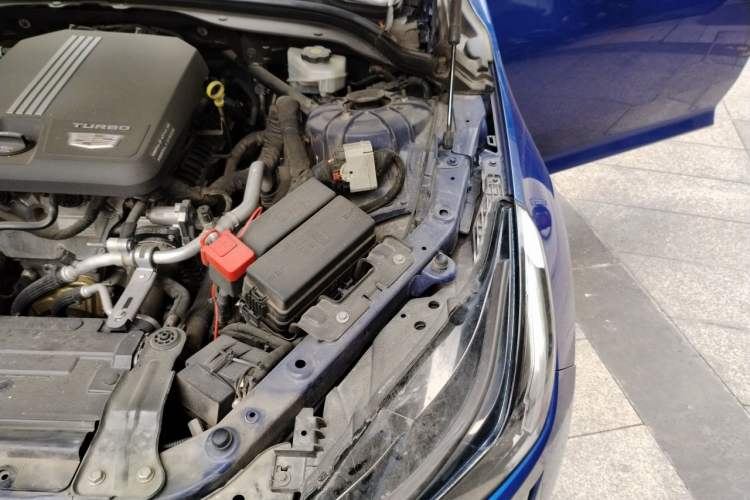 Used Cadillac CT5 2020 Revised Version 28T Luxury Edition Engine Bay Left