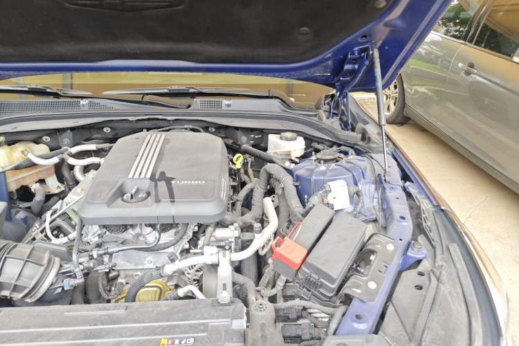 Used Cadillac CT5 2020 28T Luxury Version Engine Bay Left