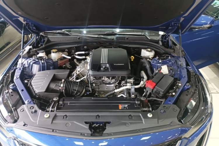 Used Cadillac CT5 2020 28T Platinum Sport Edition Engine Bay