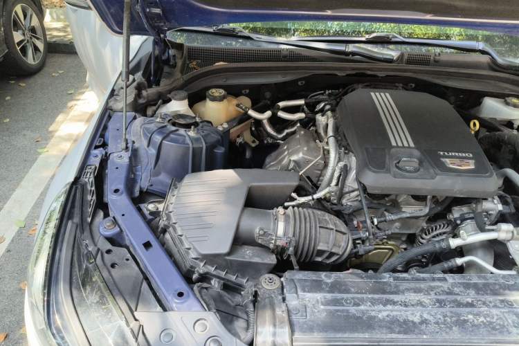 Used Cadillac CT5 2020 28T Platinum Sport Edition Engine Bay Right