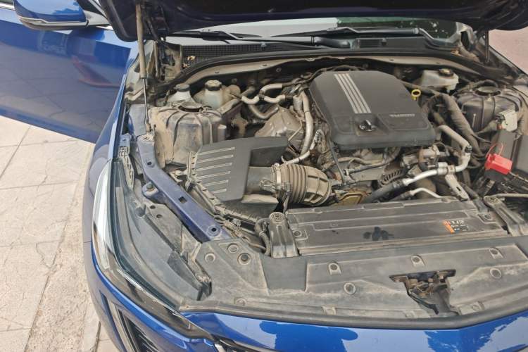 Used Cadillac CT5 2020 28T Tech Edition Engine Bay Right