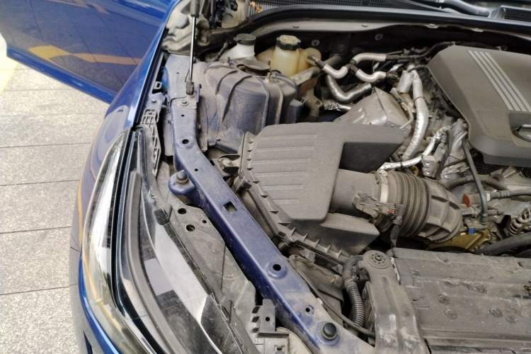 Used Cadillac CT5 2020 Revised Version 28T Luxury Edition Engine Bay Right