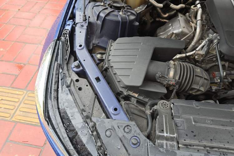 Used Cadillac CT5 2020 Revised Version 28T Luxury Edition Engine Bay Right
