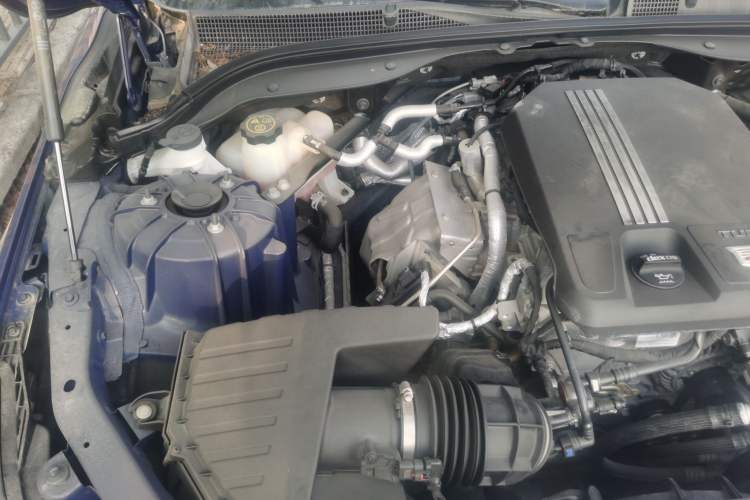 Used Cadillac CT5 2020 Revised 28T Platinum Sport Edition Engine Bay Right