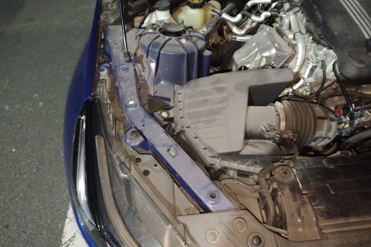 Used Cadillac CT5 2020 Revised 28T Platinum Sport Edition Engine Bay Right