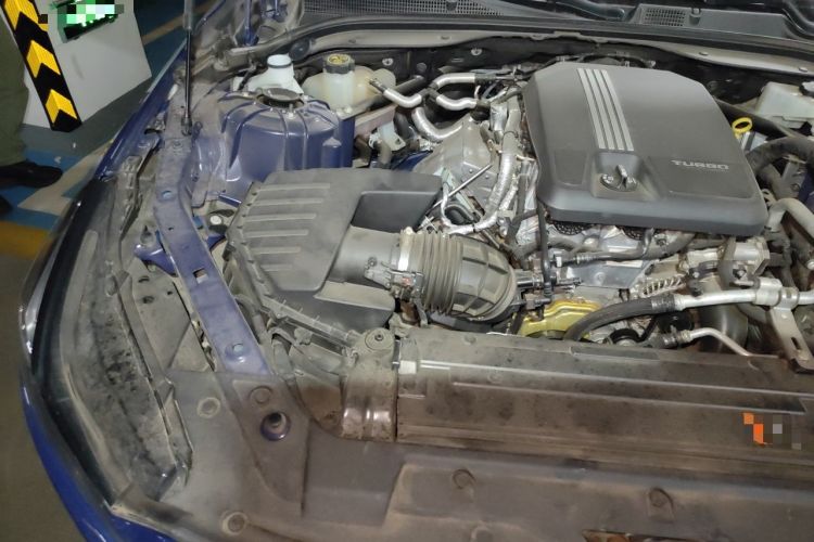 Used Cadillac CT5 2020 Revised 28T Platinum Sport Edition Engine Bay Right