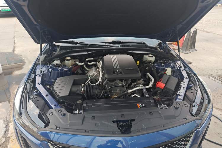 Used Cadillac CT5 2020 28T Luxury Version Engine Bay