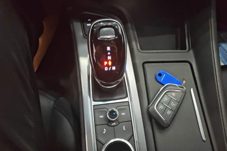 Used Cadillac CT5 2020 Revised Version 28T Luxury Edition Gear Lever