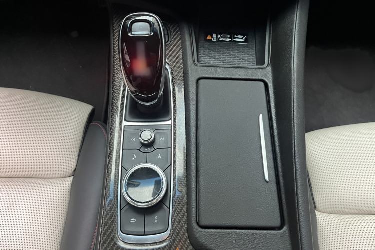 Used Cadillac CT5 2020 28T Platinum Sport Edition Gear Lever
