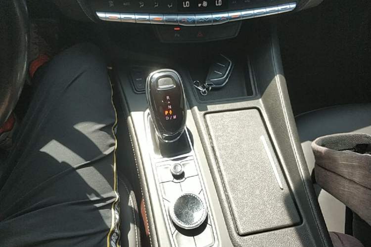 Used Cadillac CT5 2020 28T Stylish Sporty Version Gear Lever