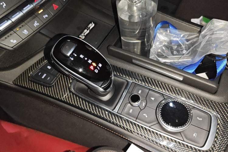 Used Cadillac CT5 2020 Revised 28T Platinum Sport Edition Gear Lever