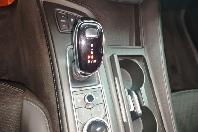 Used Cadillac CT5 2020 Revised Version 28T Tech Edition Gear Lever