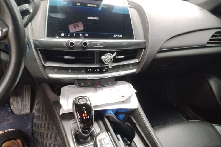Used Cadillac CT5 2020 Revised Version 28T Luxury Edition Gear Lever