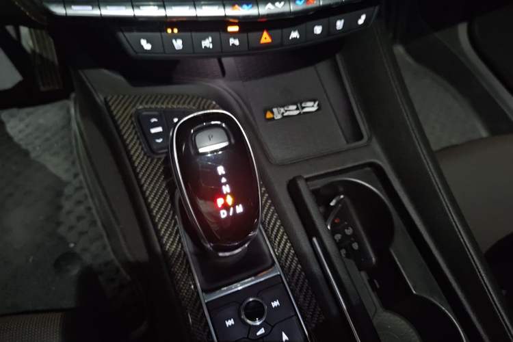 Used Cadillac CT5 2020 Revised 28T Platinum Sport Edition Gear Lever