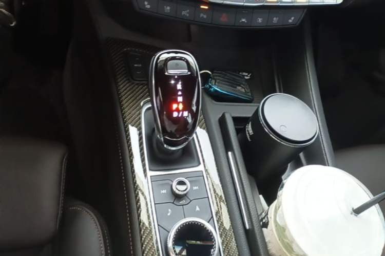 Used Cadillac CT5 2020 Revised 28T Platinum Sport Edition Gear Lever