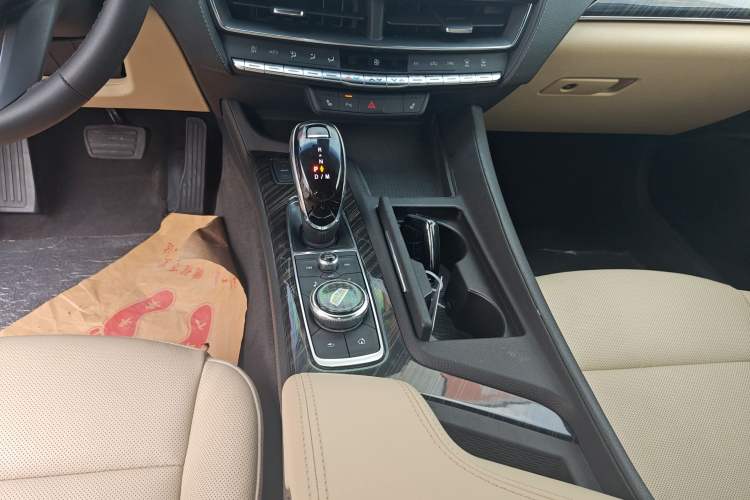 Used Cadillac CT5 2020 28T Luxury Version Gear Lever