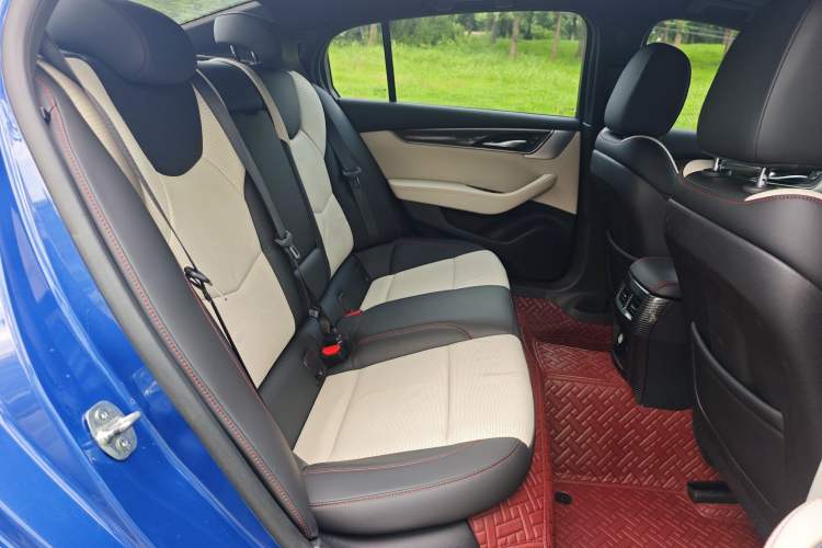 Used Cadillac CT5 2020 28T Platinum Sport Edition Interior 2