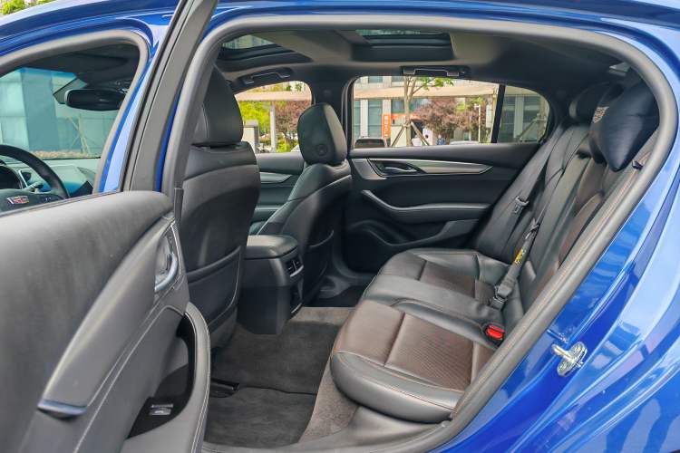Used Cadillac CT5 2020 Updated 28T Leading Sporty Version Interior 3