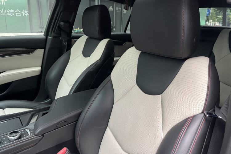 Used Cadillac CT5 2020 28T Platinum Sport Edition Interior 4