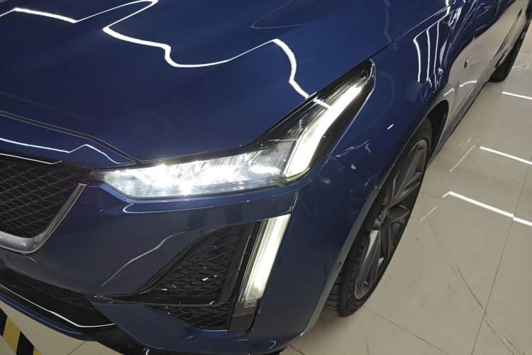 Used Cadillac CT5 2020 Revised 28T Platinum Sport Edition Left Front Headlight