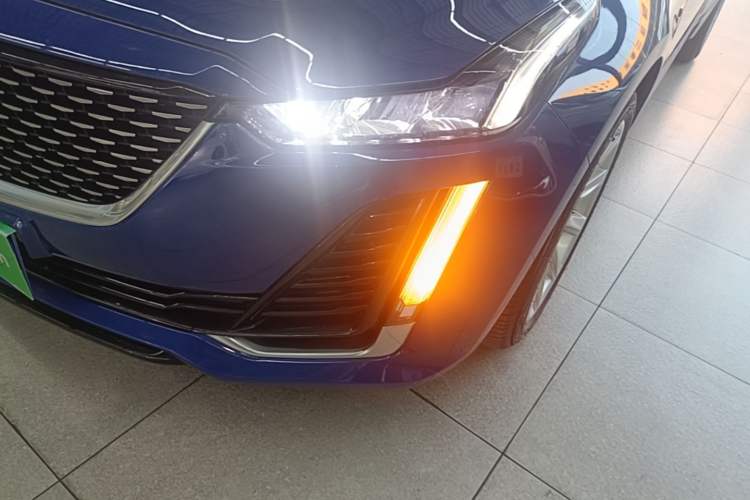 Used Cadillac CT5 2020 Revised Version 28T Fashion Edition Left Front Headlight