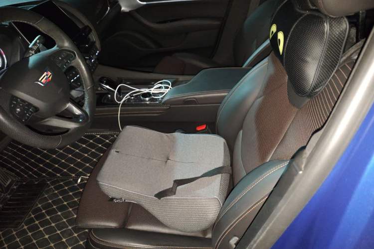 Used Cadillac CT5 2020 Revised 28T Platinum Sport Edition Left Front Seat