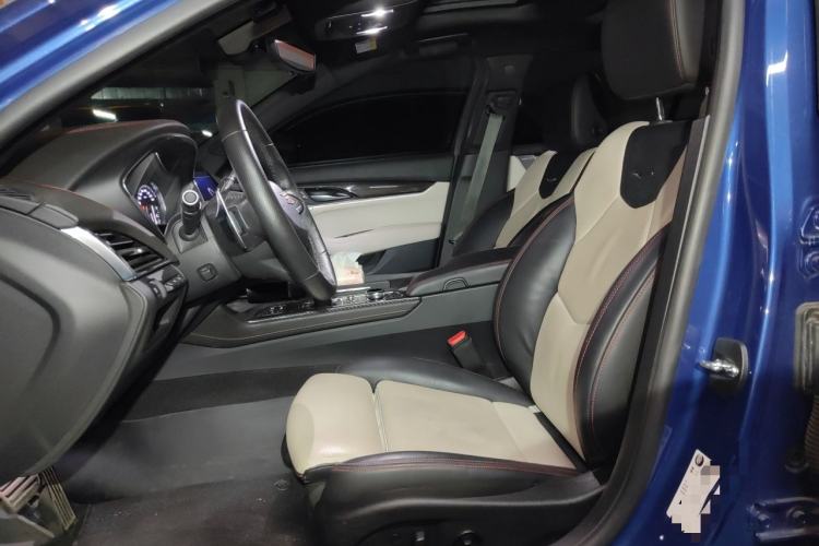 Used Cadillac CT5 2020 Revised 28T Platinum Sport Edition Left Front Seat