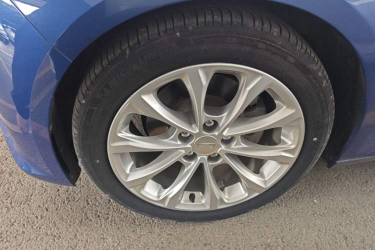 Used Cadillac CT5 2020 Revised Version 28T Luxury Edition Left Front Wheel Hub
