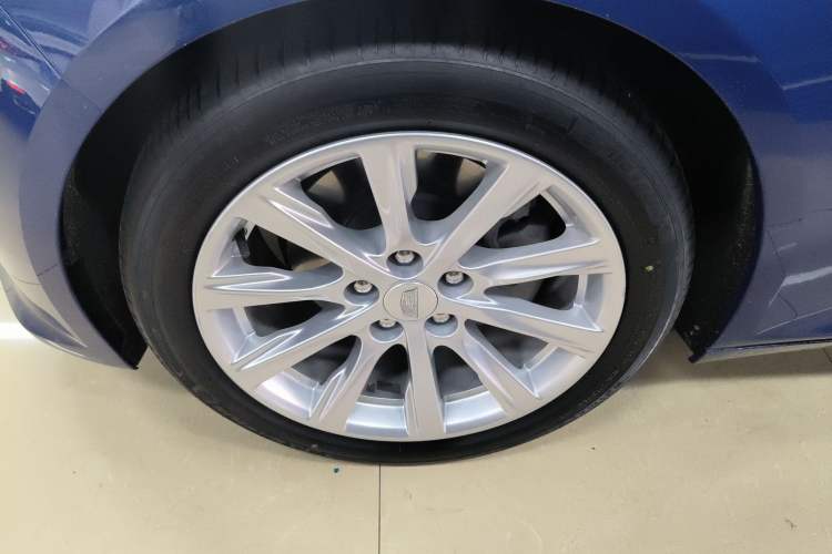 Used Cadillac CT5 2020 28T Fashion Edition Left Front Wheel Hub