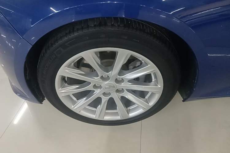 Used Cadillac CT5 2020 28T Fashion Edition Left Front Wheel Hub