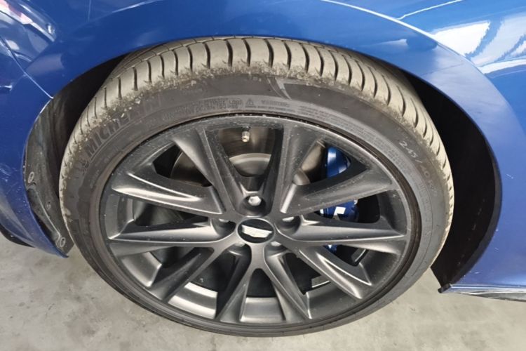 Used Cadillac CT5 2020 28T Platinum Sport Edition Left Front Wheel Hub