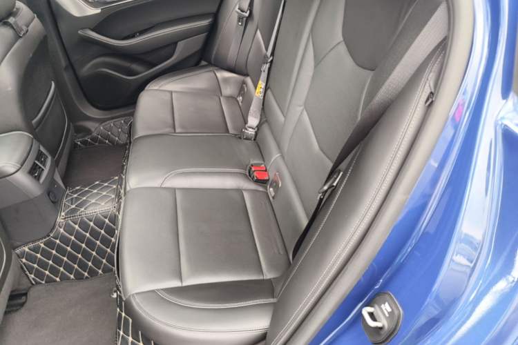 Used Cadillac CT5 2020 Revised Version 28T Luxury Edition Left Rear Seat