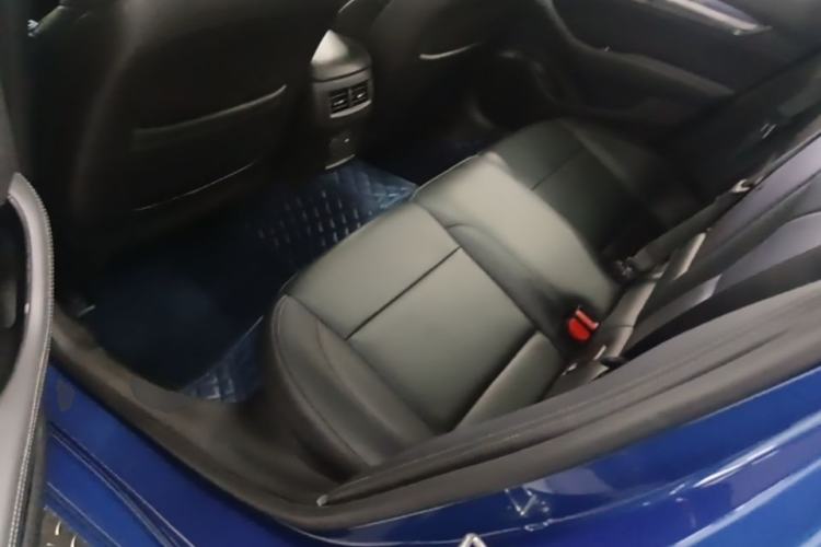 Used Cadillac CT5 2020 Revised Version 28T Fashion Edition Left Rear Seat
